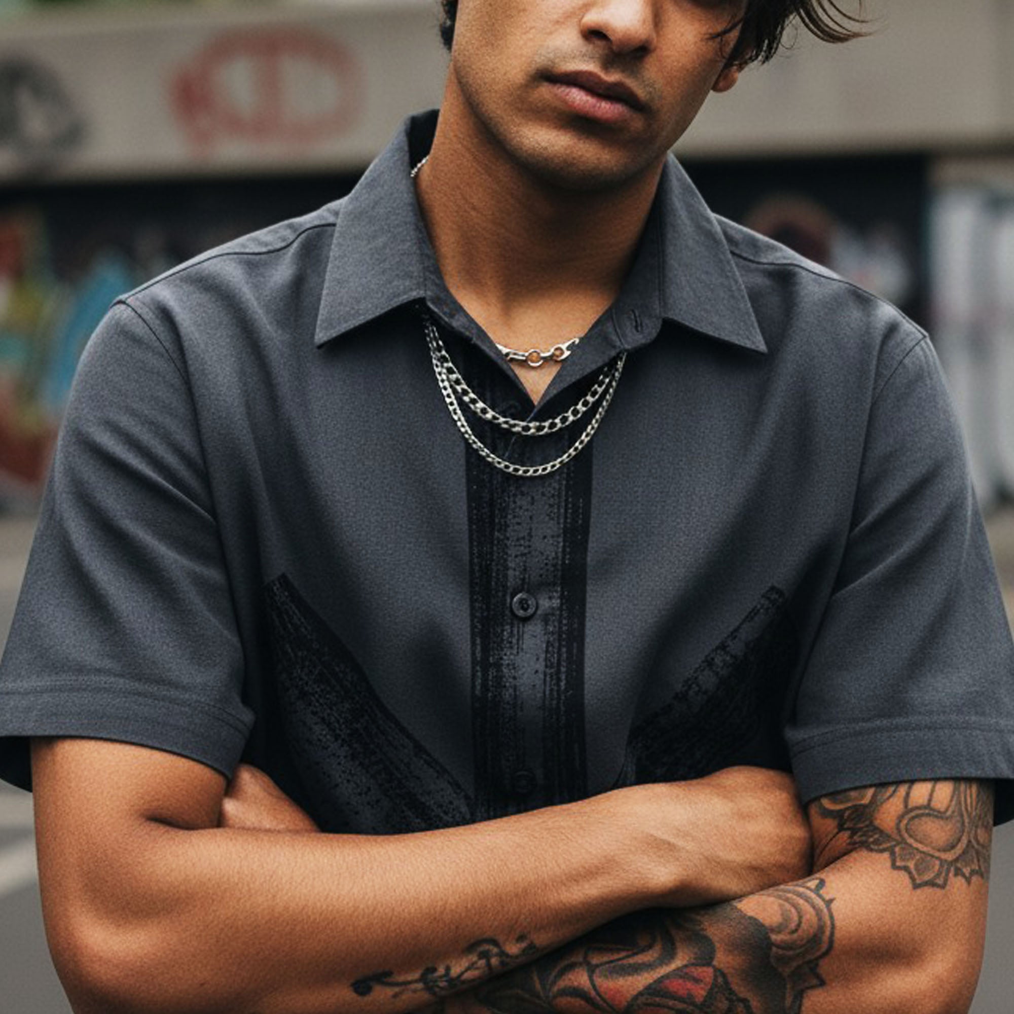 Komoda Noir Boxy-Fit Shirt